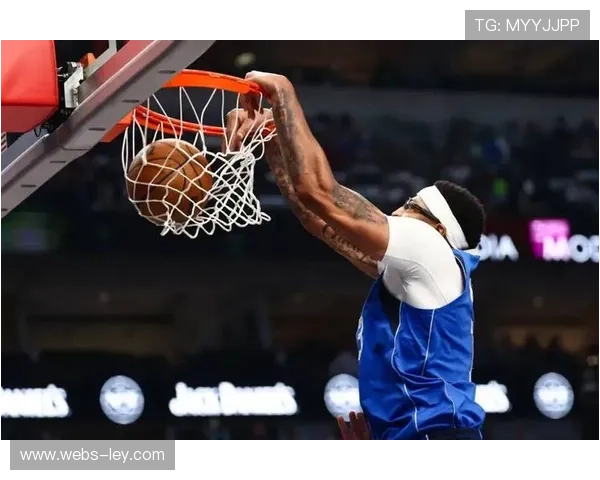 独行侠东尼-戴维斯31分9篮板4助攻3抢断，表现全面