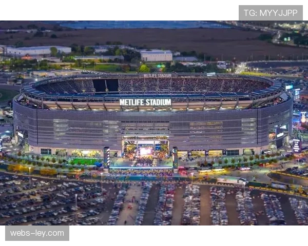 新泽西大都会体育场外,阿根廷与法国球迷合唱助威相映成趣 新泽西大都会体育场外,阿根廷与法国球迷合唱助威相映成趣